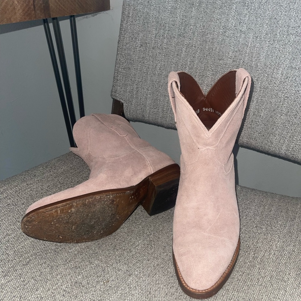 Tecova 9.5 rose suede booties, like new worn once